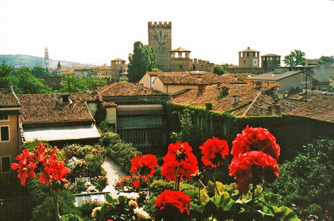 Vista di Castel Vecchio dalla residenza Universitaria don Bosco
